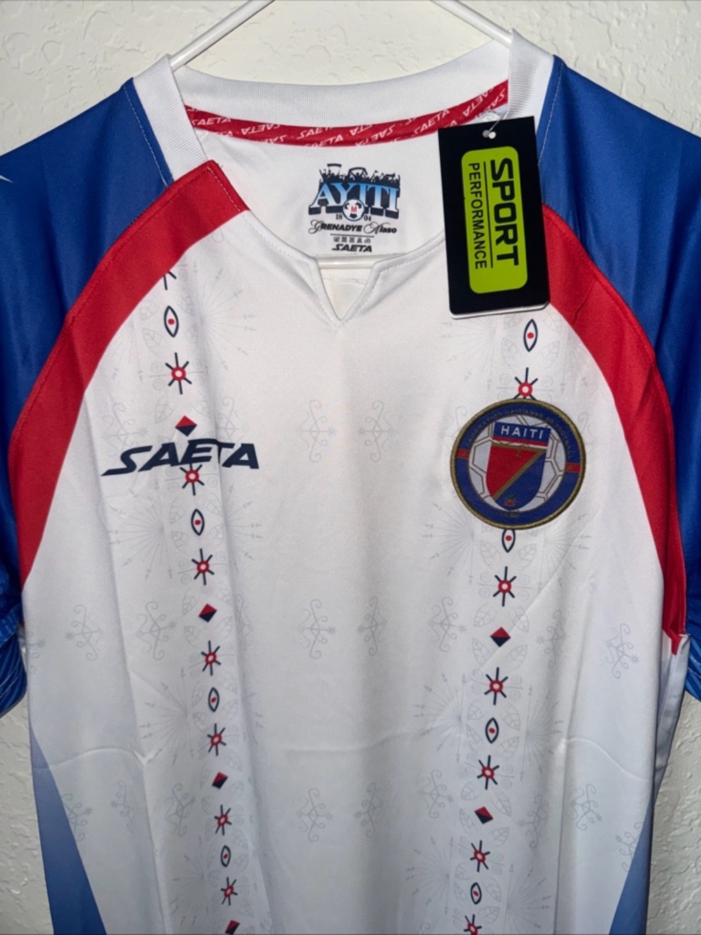 ✅NWT Haiti World Cup 2026 Soccer Jersey - Picture 3 of 8
